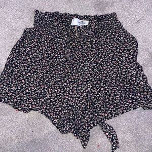 Cute flowy dress shorts from Hollister